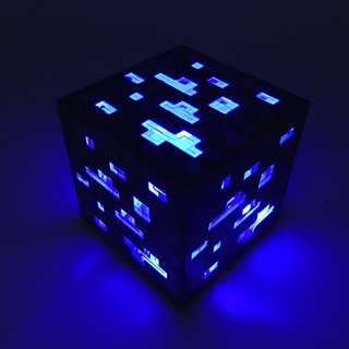 Minecraft Stone ore lampe - Blåt lys